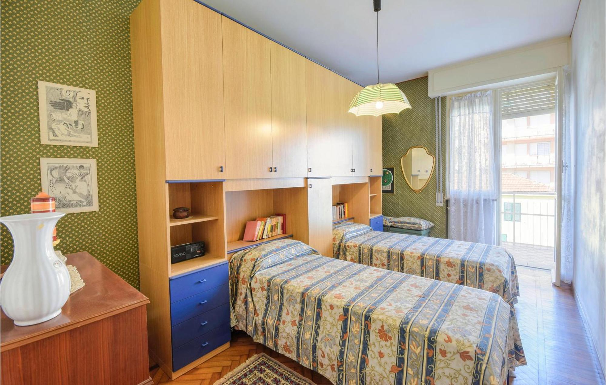 Gorgeous Apartment In Arenzano With Kitchen Εξωτερικό φωτογραφία